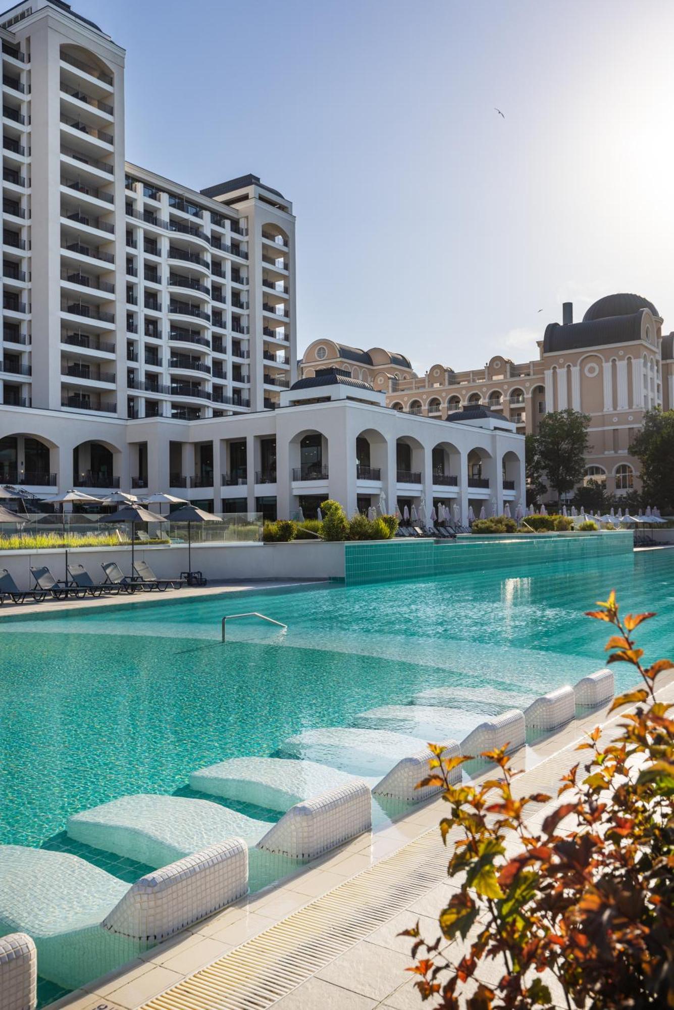 Secrets Sunny Beach Resort & Spa (Adults Only) Экстерьер фото The hotel's pool